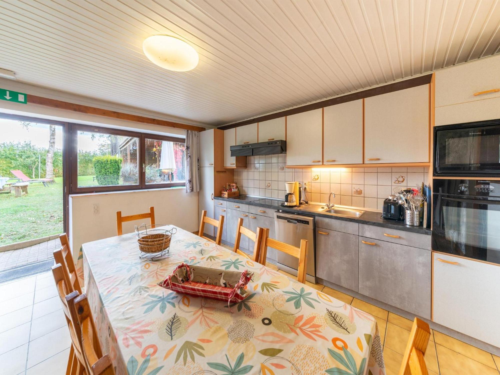 Wonderful Holiday Home In Montleban With Sauna Exterior foto